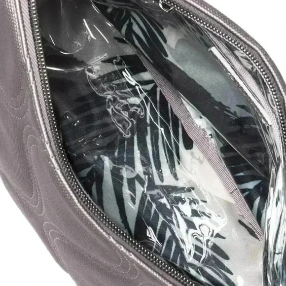 LUG Volley Matte Luxe Vegan Leather Pouch/Cosmetic Bag/Toiletry Bag - Picture 5 of 10